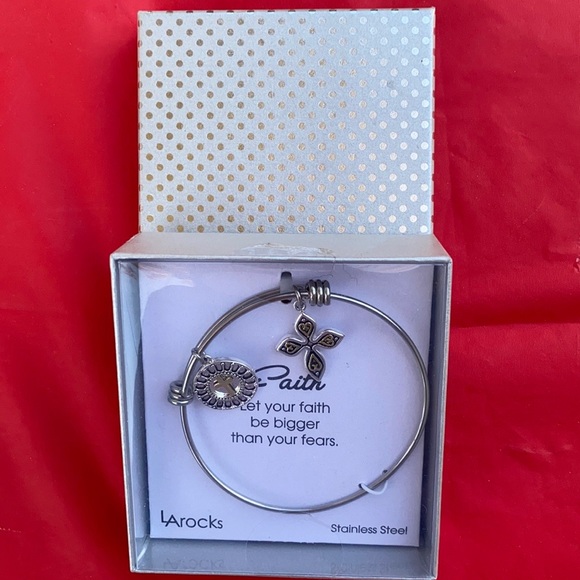 LA ROCKS FAITH BANGLE BRACELET - Picture 6 of 6
